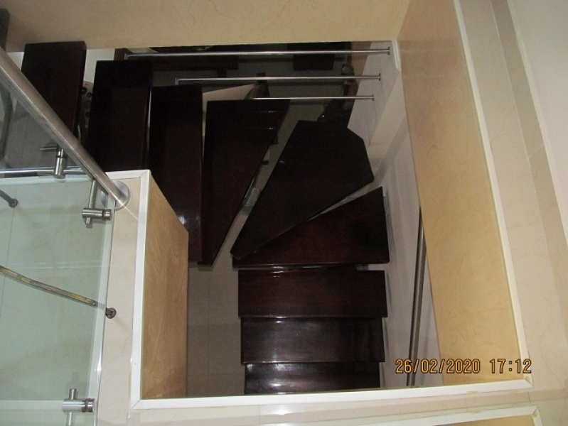 18 - Escalera.jpg